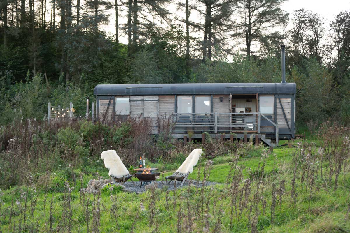 Stay in unique seclusion in Mid Wales. Herefordshire Powys border country. 