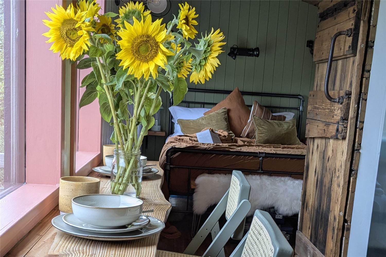 Amazing space. Self catering cabin type luxury accomodation. 