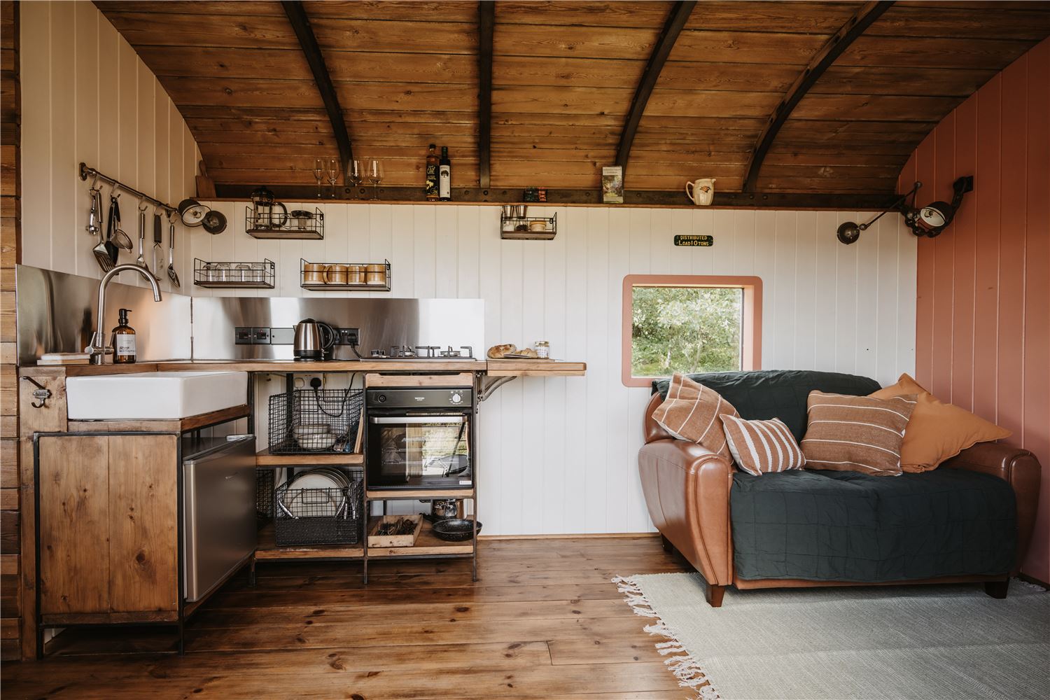 Self catering luxury accomodation near Hay on Wye. Herefordshire Mid Wales borders. Stunning scenery.