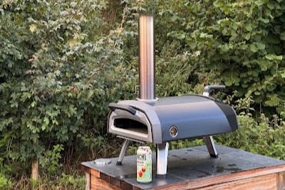 Cook your own pizza on an Ooni